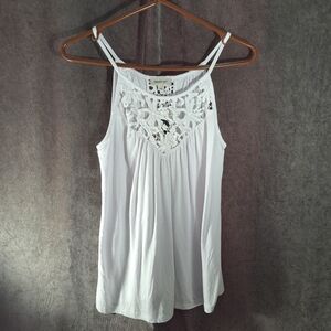 Smart Set High Necked White Tank Top with Crotchet Style Accent Front Back NWT S
